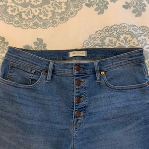 Madewell Women’s button front cropped skinny jean, size 31